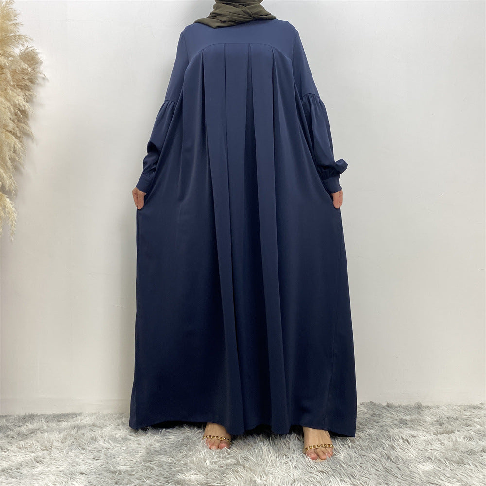 Robe unie à col rond plissé